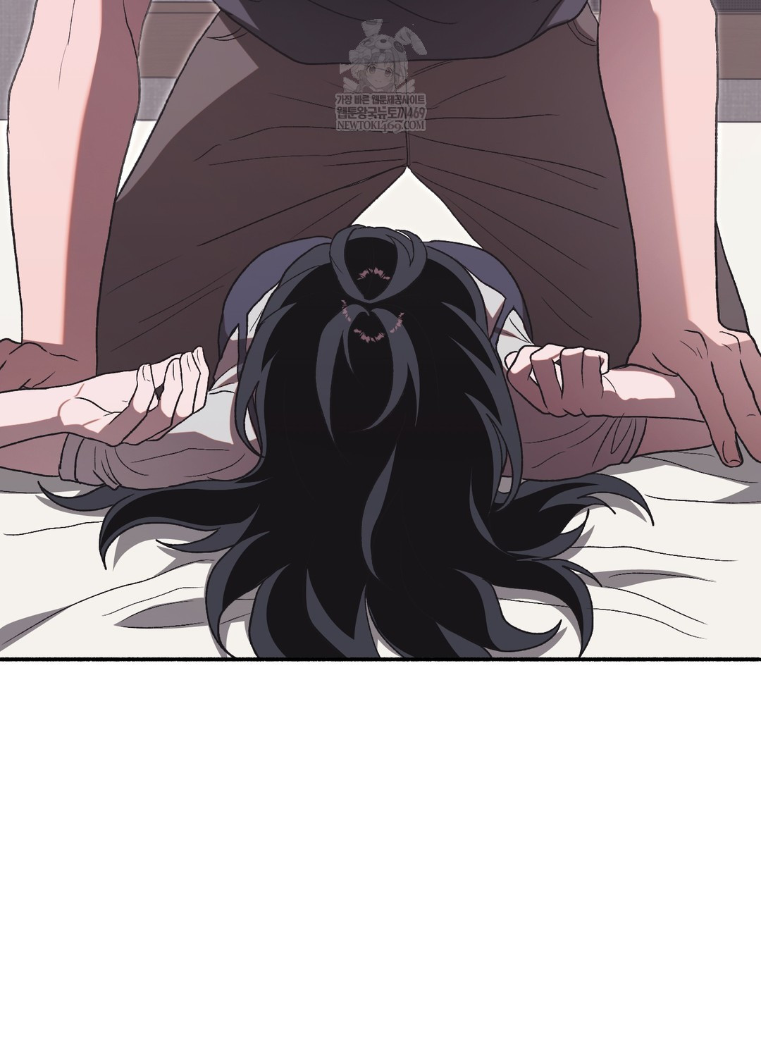 Just Hold My Hand Raw Chapter 19 - Page 95